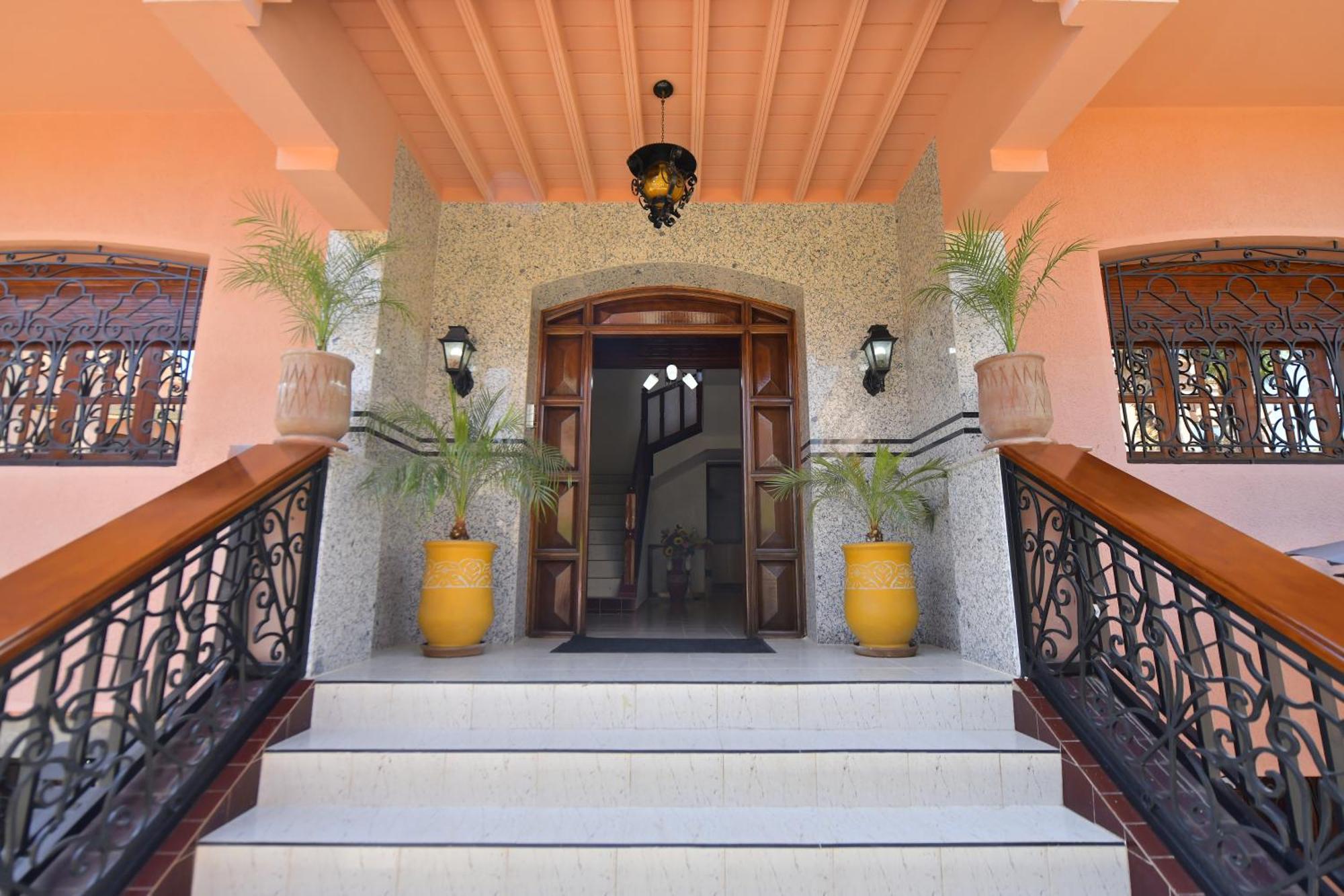 Villa Conforts Маракеш Екстериор снимка